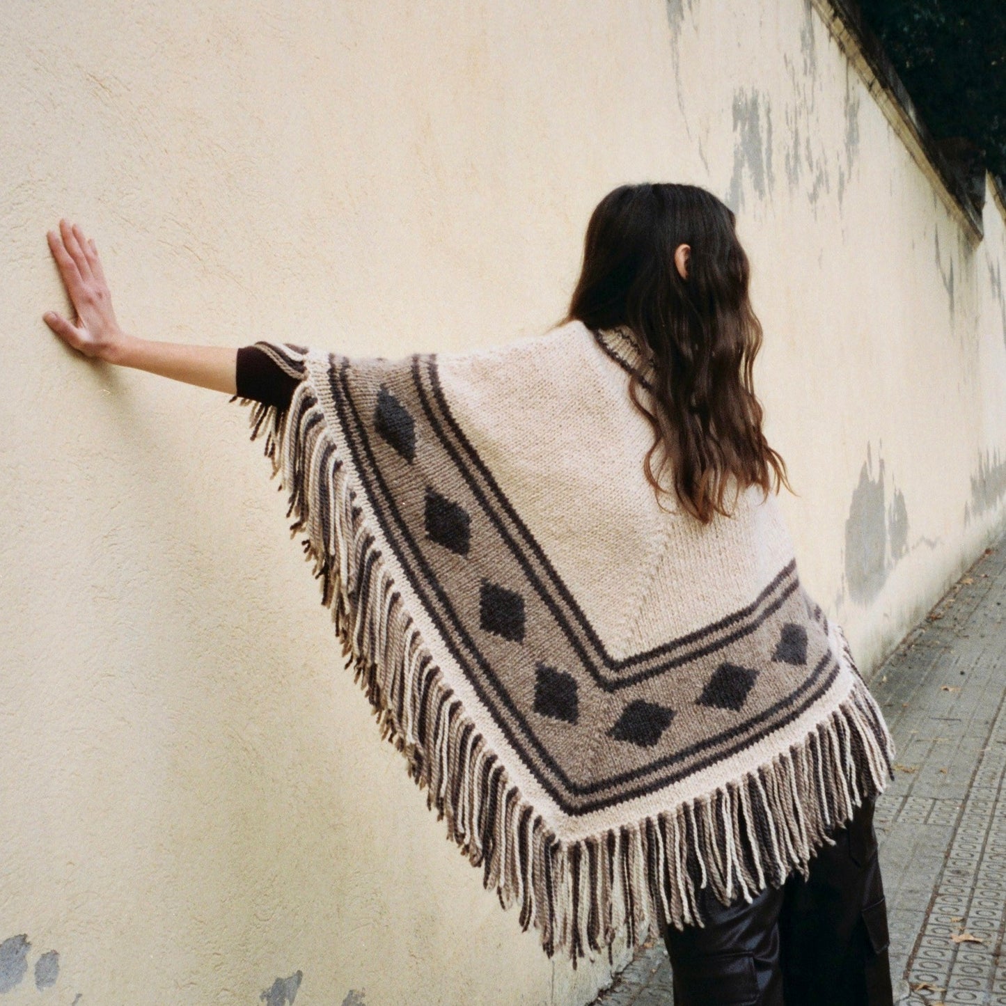 0123/001 EASTWOOD PONCHO